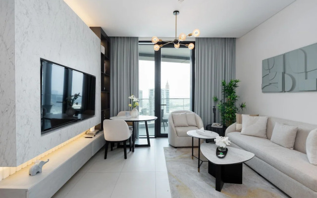 Chic Minimalist 1BR in Address JBR