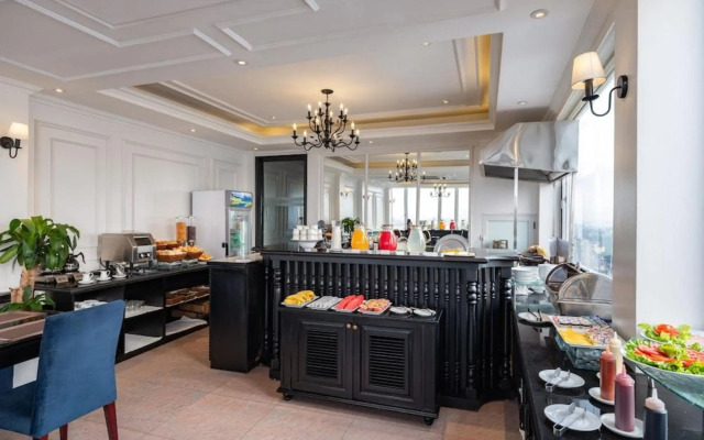 The Flower Boutique Hotel & Travel