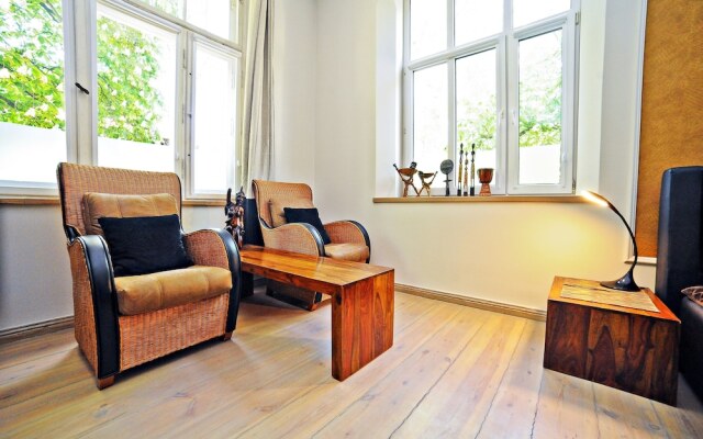 Grand Apartments