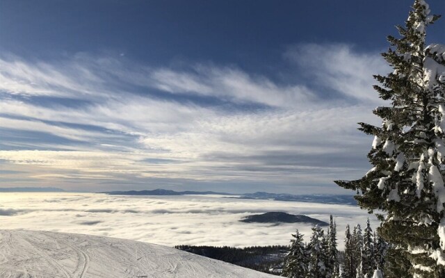 The Pines 3 Bedroom Condo