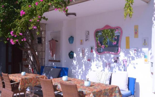 Alacati Yamac Evi Butik Otel