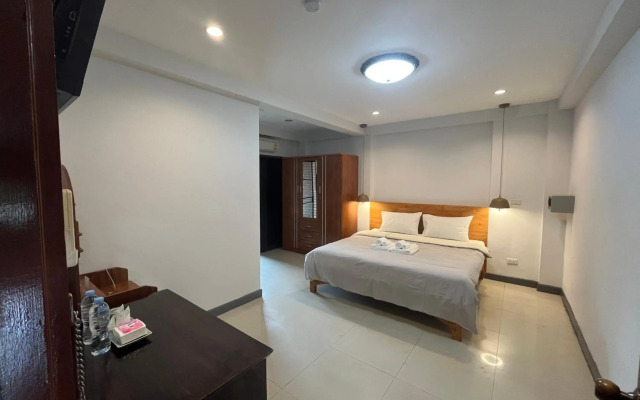 Tjr Boutique Hotel