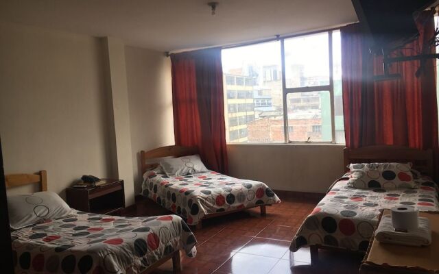 Hotel Manila Plaza