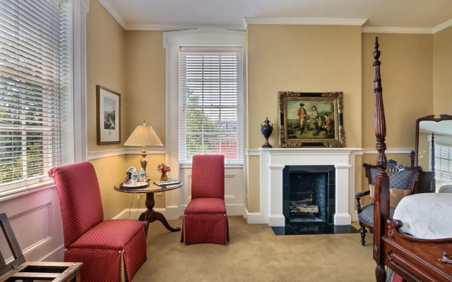 The Presidents' Quarters Inn