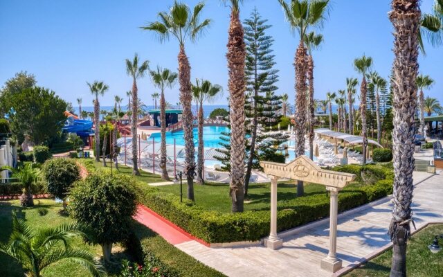 Oz Hotels İncekum Beach Resort