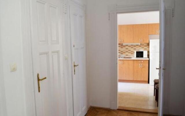 Donatella – Cosy Flat in The City Center