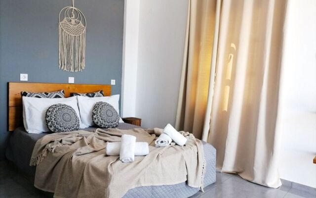 Paros King Luxury Apartments