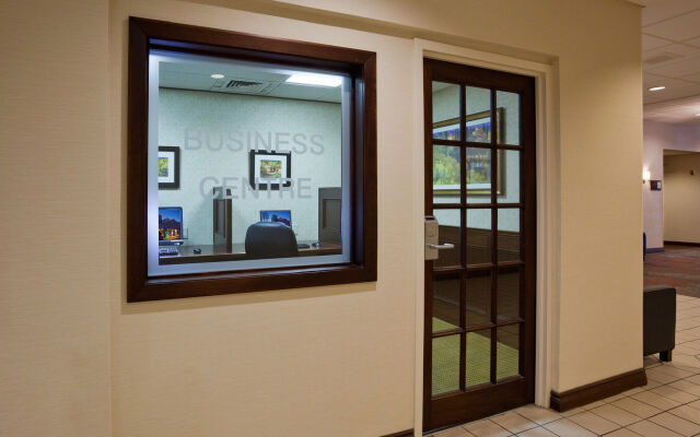 Holiday Inn Burlington Conference Centre by IHG