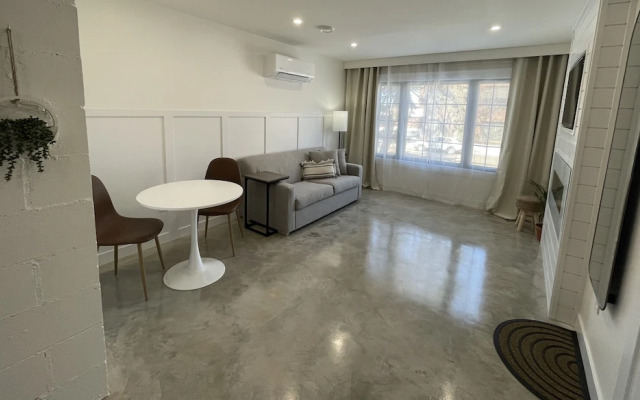 Suite I at The IV HAUS