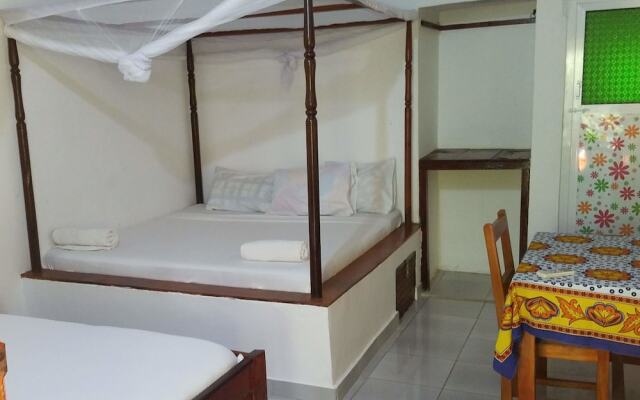Baraka Aquarium Bungalows
