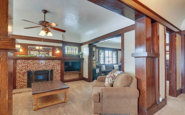 Beautiful Historic Home Near Bryce Canyon!