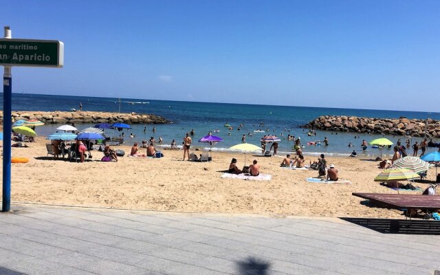 Sunny Holiday Apartment