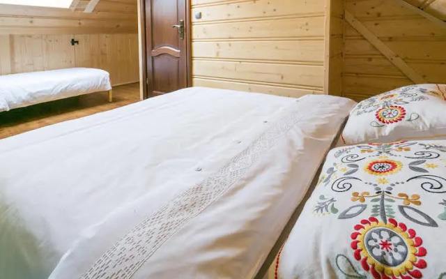 Guest House & Apartment Nabucco with Mountain View