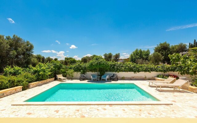 3229 Trullo Mimosa by Perle di Puglia