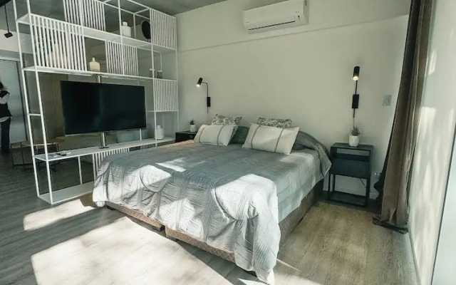 Studio with Amenities and River View by BT Homes