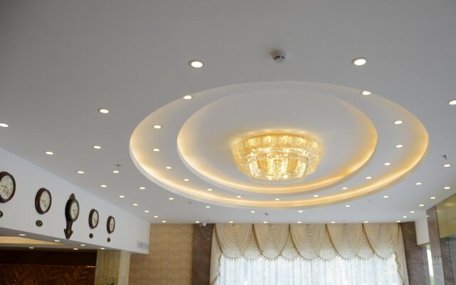 E E Business Hotel