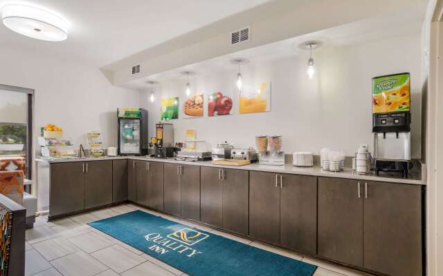 Quality Inn Jacksonville near Camp Lejeune