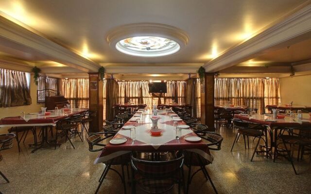 OYO 23051 Hotel Surya Yatri Niwas