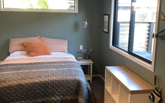 East Rock (Adults Only)