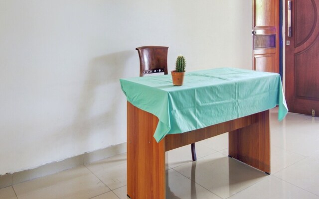 OYO Life 89990 Kost Waterfront 75 Sub