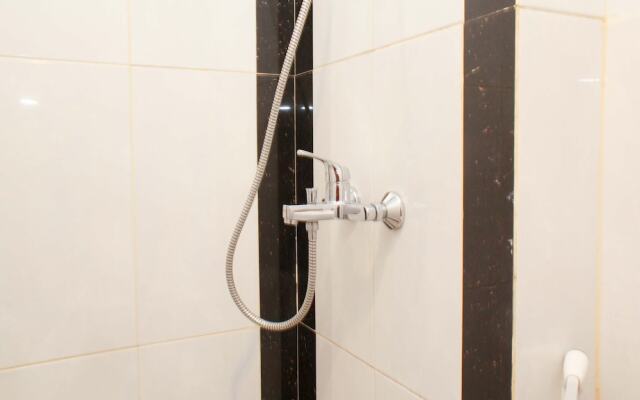 Cozy And Nice Studio At Grand Kamala Lagoon Apartment