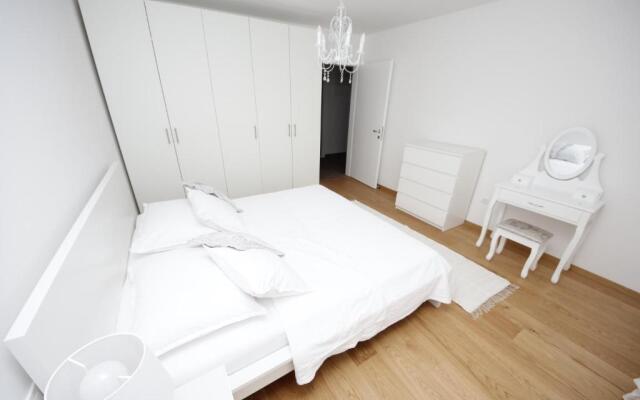 Villa More