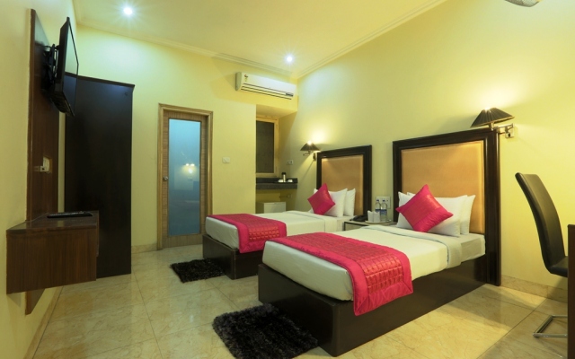 OYO 714 Hotel De Plaza