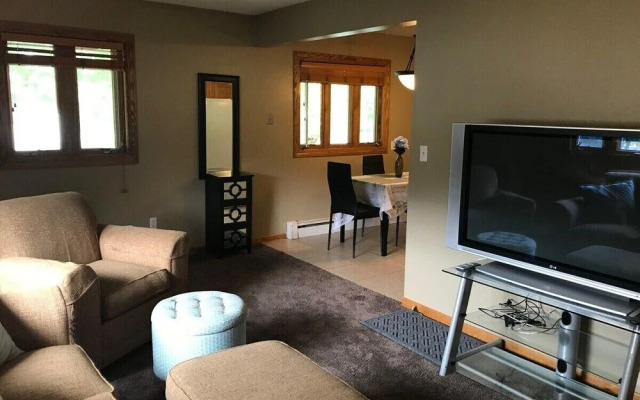 Updated and Cozy 2-bedroom in Rochester