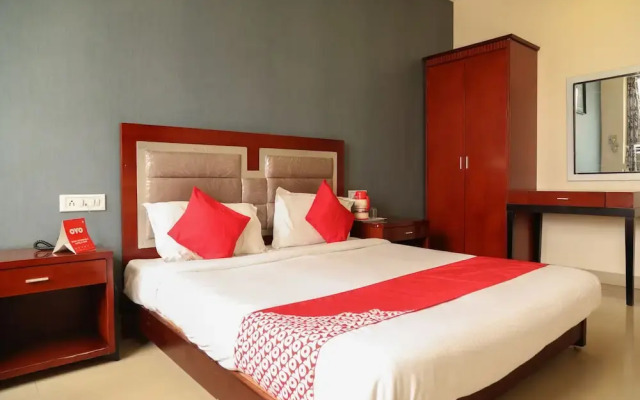 OYO Flagship 070 Hotel Orient Palace