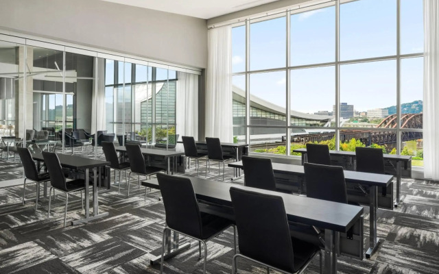 AC Hotel Pittsburgh Downtown