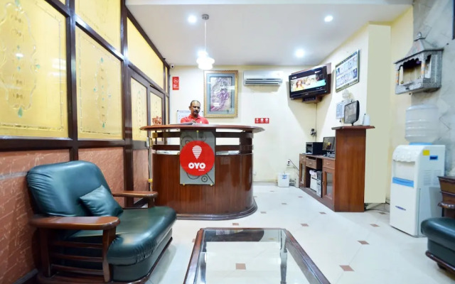 OYO 7219 Corporate Inn