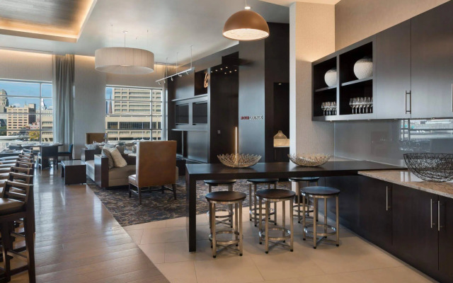 Buffalo Marriott at LECOM HARBORCENTER