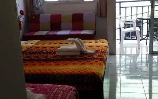 Lee Guesthouse And Massage