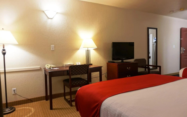 Ramada by Wyndham Lloydminster