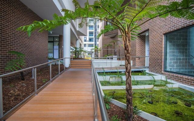 Cozy Studio Near Eastvilliage Shopping Center