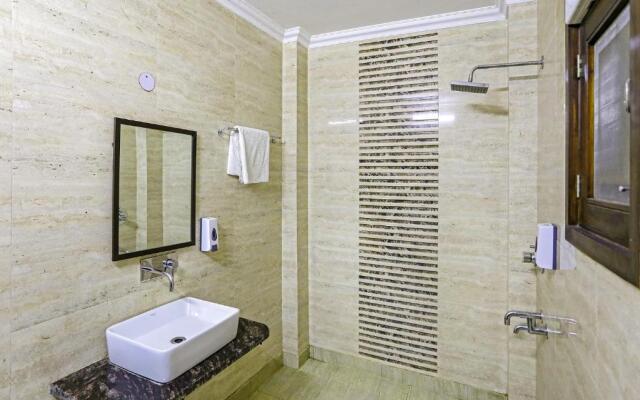 Fabhotel White House Bnb