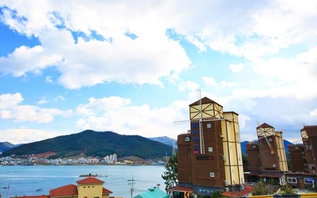 Poonchamaeul hiyasins