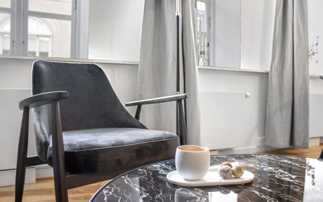 Sanders Regent - Smart 2-bdr Apt With Terrace