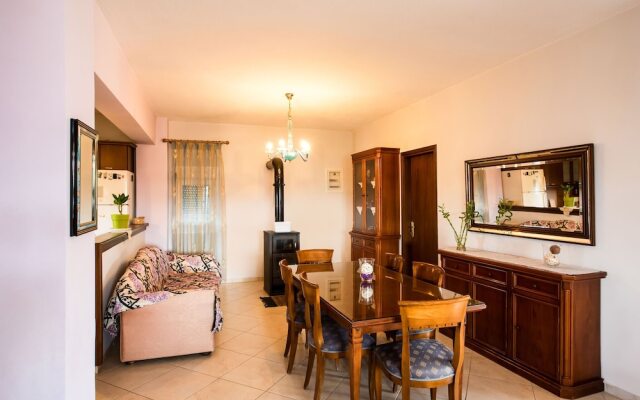 Quaint Farmhouse in Plagiari surrounded with Olive Trees