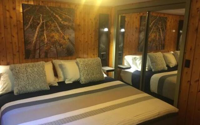 Harbor 90 Guest House (Adults Only)