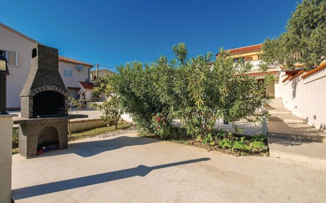 Awesome Home in Barbat with Hot Tub, WiFi, 4 Bedrooms