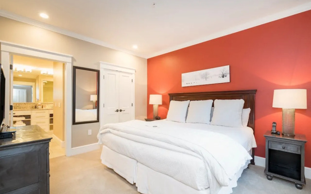 River Club 108 2 Bedroom Condo by Alpine Lodging Telluride