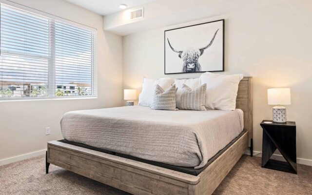 Lagoon Breeze 2 Bedroom Condo