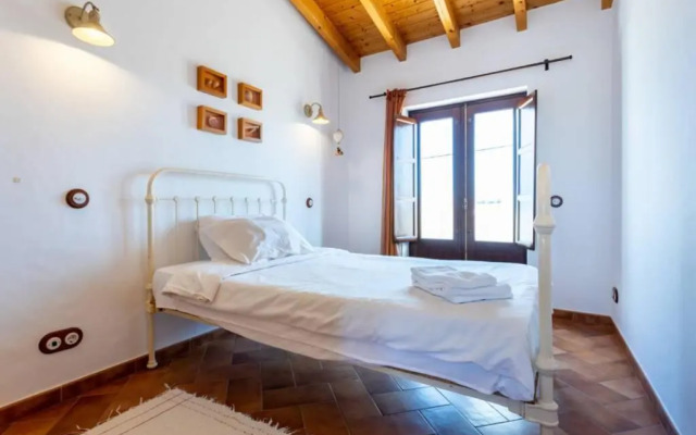 Sagres Chimneys House