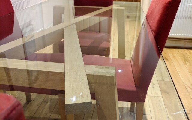 Highbury House Apartment