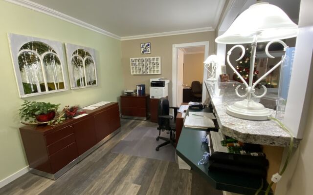 Nature's Inn Red Lake