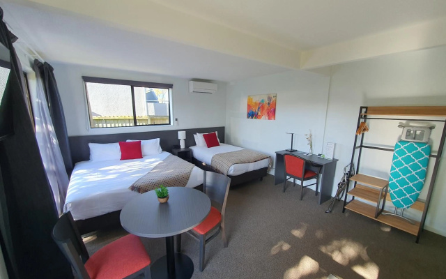 Carnmore Hagley Park – Guest Rooms – Christchurch