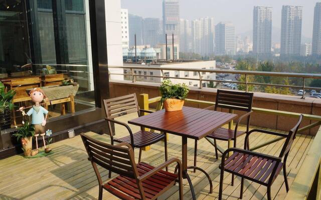 Starway Premier Qingdao International Convention Center