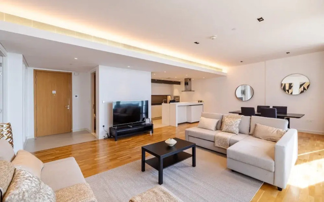 DHH Bluewater Island Building 2 Sea View