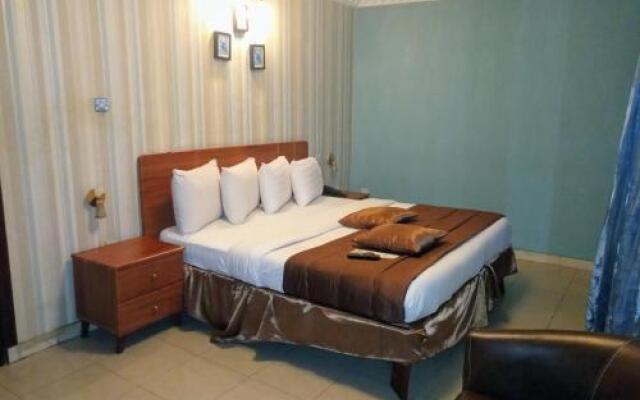 Presken Hotels @ Opebi, Lagos